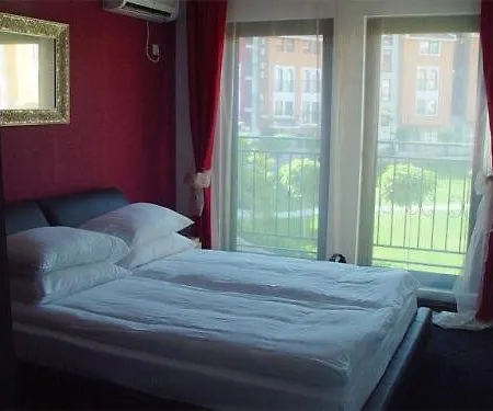 марина кейп комплекс Апартхотел Равда