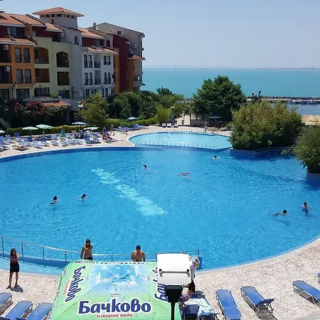Aparthotel Marina Cape Vacation Complex