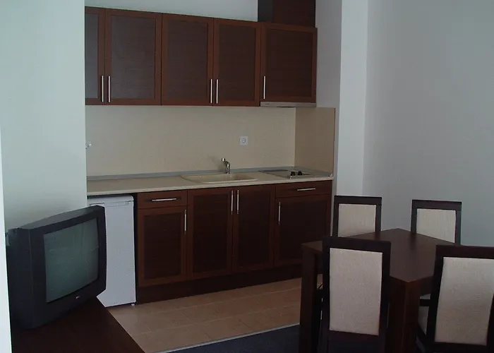 Marina Cape Vacation Complex Ravda