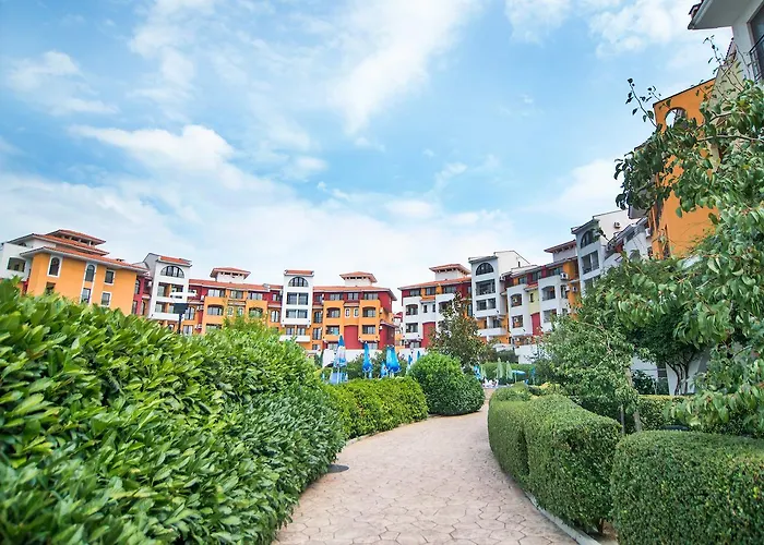 Marina Cape Vacation Complex Aparthotel 4*