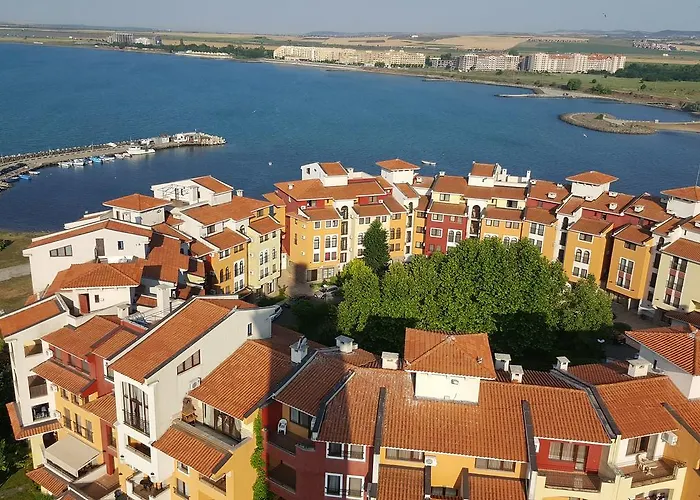 Marina Cape Vacation Complex Aparthotel