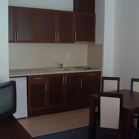 Marina Cape Vacation Complex Равда