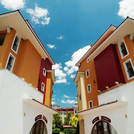 Апарт-готель Marina Cape Vacation Complex 4*