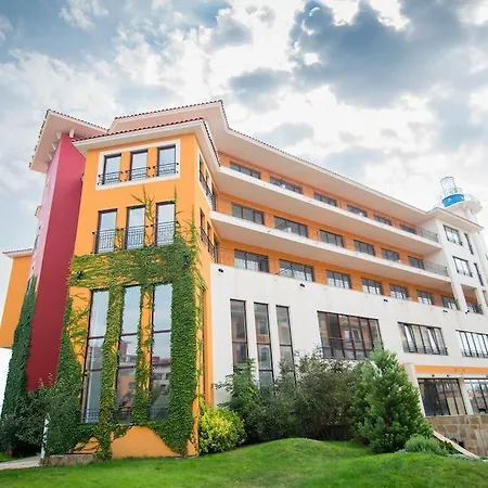 Marina Cape Vacation Complex Apart-hotel 4*