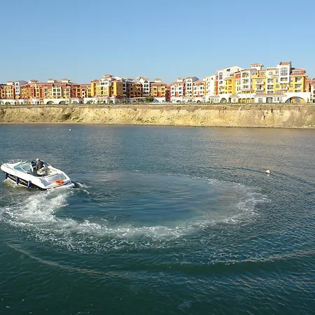 Marina Cape Vacation Complex Apartmanhotel Ravda