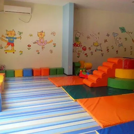 Marina Cape Vacation Complex Равда