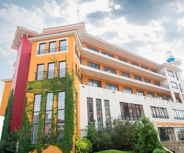 Marina Cape Vacation Complex Apart-hotel 4*