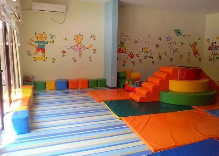 Marina Cape Vacation Complex Ravda